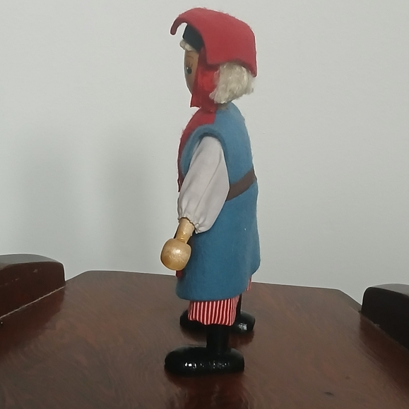 Vintage Polish Folk Art Wooden Peg Doll Hand Painted - Picture 4 of 10